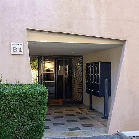 Bel De Standing A Boulouris Saint-Raphael (Var)