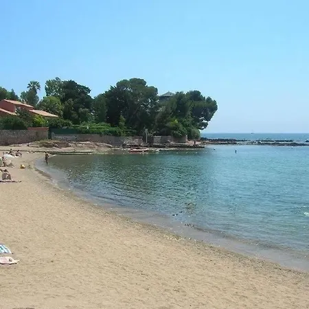 Bel De Standing A Boulouris *