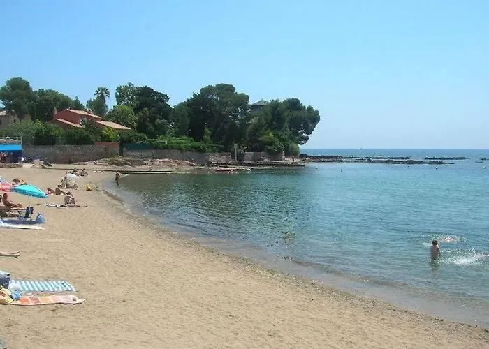 Bel De Standing A Boulouris *