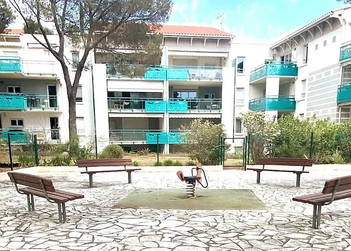 Bel De Standing A Boulouris 아파트